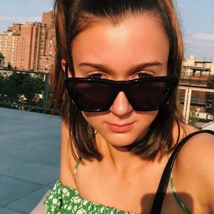 Meet your Posher, Lucy